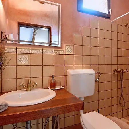 Sonnige Mit Privatem Pool, Wlan, Klima, Garten Und Grill بيت للعطل *