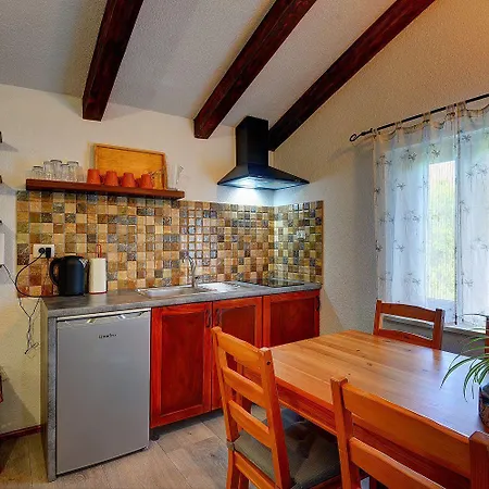 بيت للعطل Sonnige Mit Privatem Pool, Wlan, Klima, Garten Und Grill