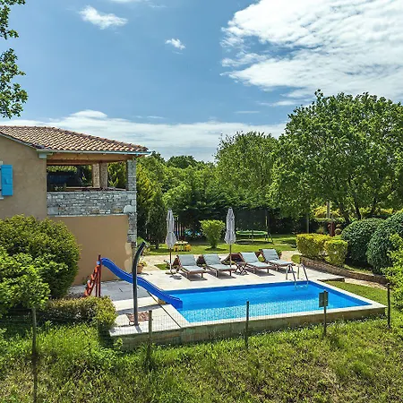 Sonnige Mit Privatem Pool, Wlan, Klima, Garten Und Grill بيت للعطل